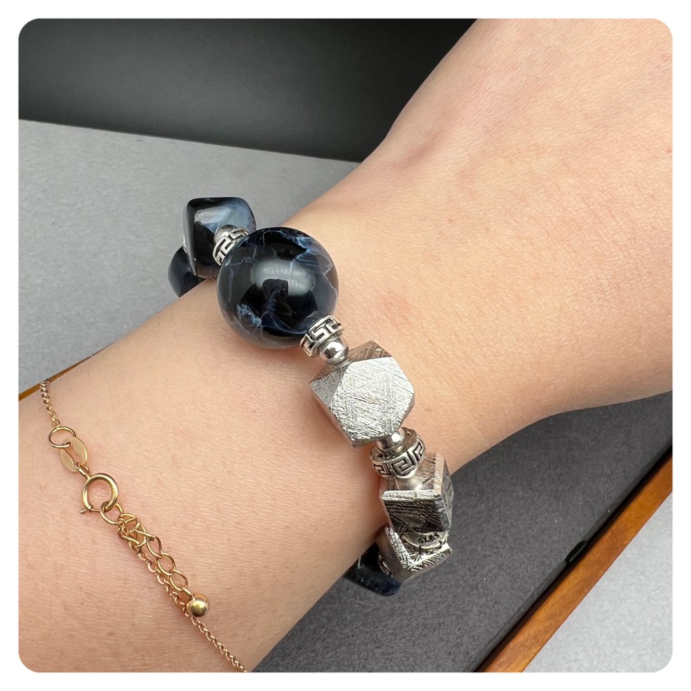 天鐵鎳鐵隕石手鏈 天鐵手鍊配彼德石 天鐵鎳鐵隕石手鏈 天鐵手鍊配彼德石