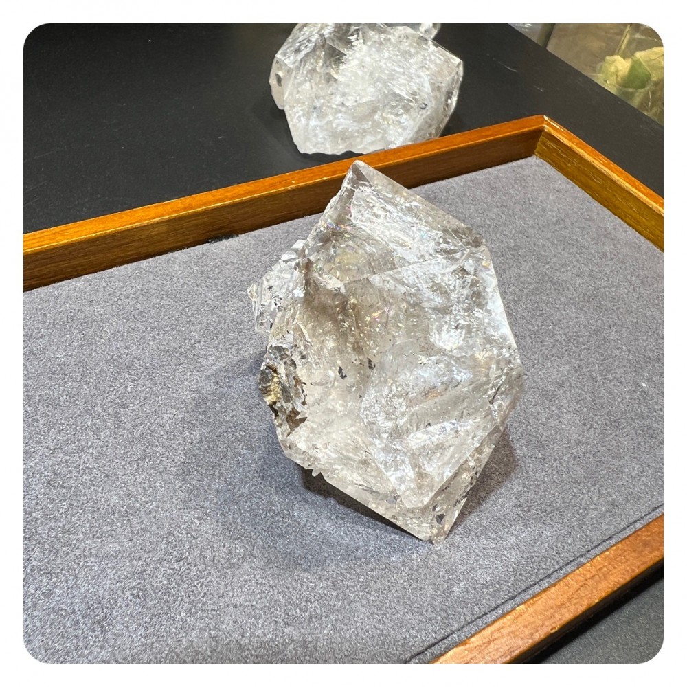 美國赫基蒙雙尖閃靈鑽 美國赫基蒙雙尖閃靈鑽