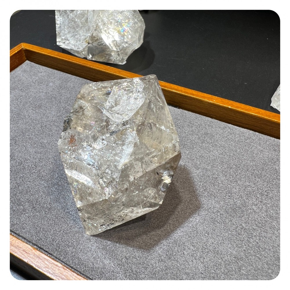 美國赫基蒙雙尖閃靈鑽 美國赫基蒙雙尖閃靈鑽