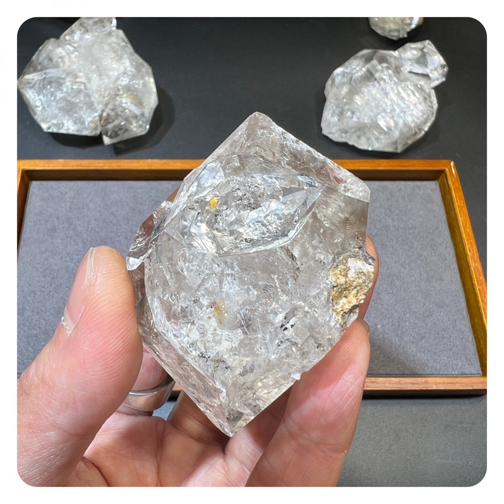 美國赫基蒙雙尖閃靈鑽 美國赫基蒙雙尖閃靈鑽